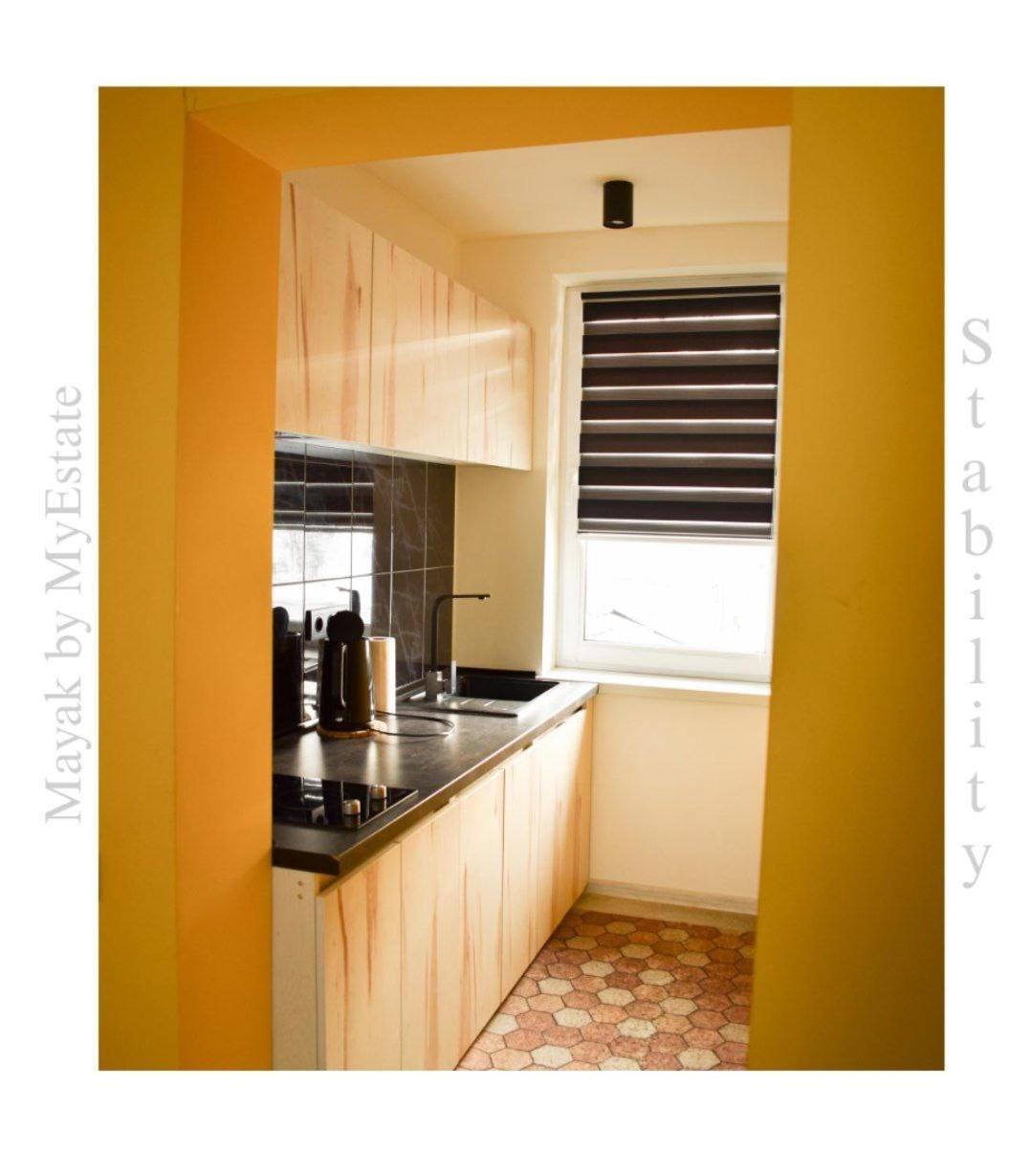 Aparthotel "Mayak Yablunytsia" Quarto foto